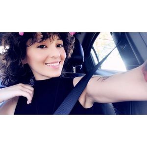 Meet your Posher, Raeven